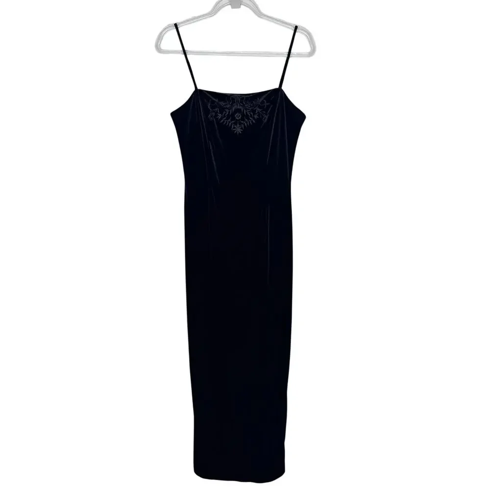 Dressbarn Collection 1990s Black Velvet Embroidered Gown formal sexy 6